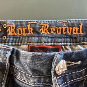 Rock Revival Easy Capri Blue Jeans